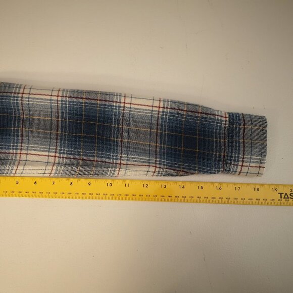 American Eagle Outfitters Ladies Boyfriend Fit Plaid Shirt - Picture 9 of 9